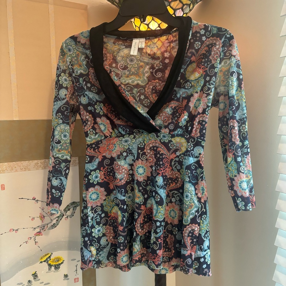 Daisy & Clover Floral Mesh Top